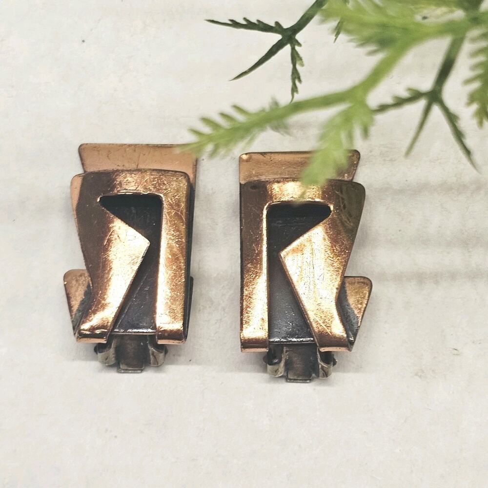 Vintage Renoir Copper R Earrings Modernist Clip On Signed 1.25" Retro 60s